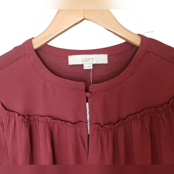 NWT Loft Split Neck Mixed Media Top xS - Picture 10 of 10